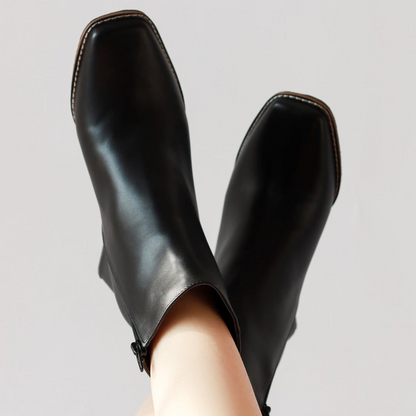 Női bokacsizma elegáns kivitelben, magas sarokkal®